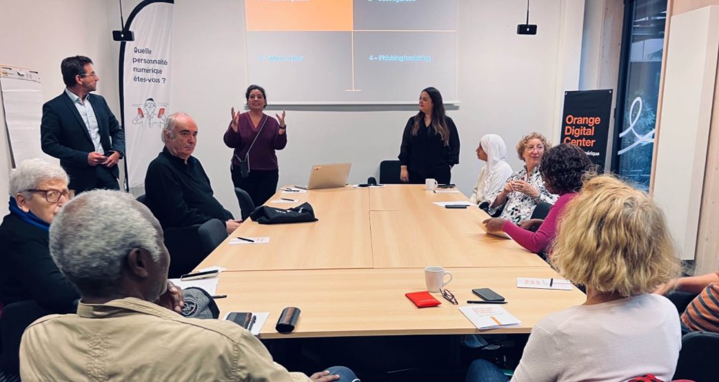 3️⃣1️⃣2️⃣ participants au mois d octobre ! 
<a href="/villesaintouen/">Ville de Saint-Ouen-sur-Seine</a> pour notre programme d inclusion numérique 
#OrangeDigitalCenter 
✅ 22 ateliers fablab 
✅ 23 ateliers numériques 
✅ 3 ateliers Magicien 
✅ 5 Ateliers supercodeurs 
✅ 1 atelier jeune