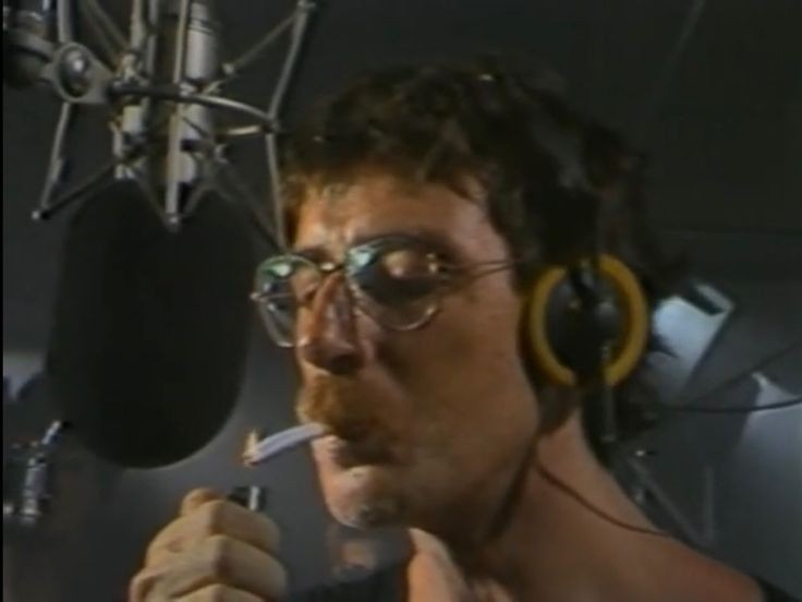 carmeliiru's tweet image. Por qué te emociona escuchar la misma canción todos los viernes?
-No lo entenderías 
#PoderosoFF 🫶🏼✨