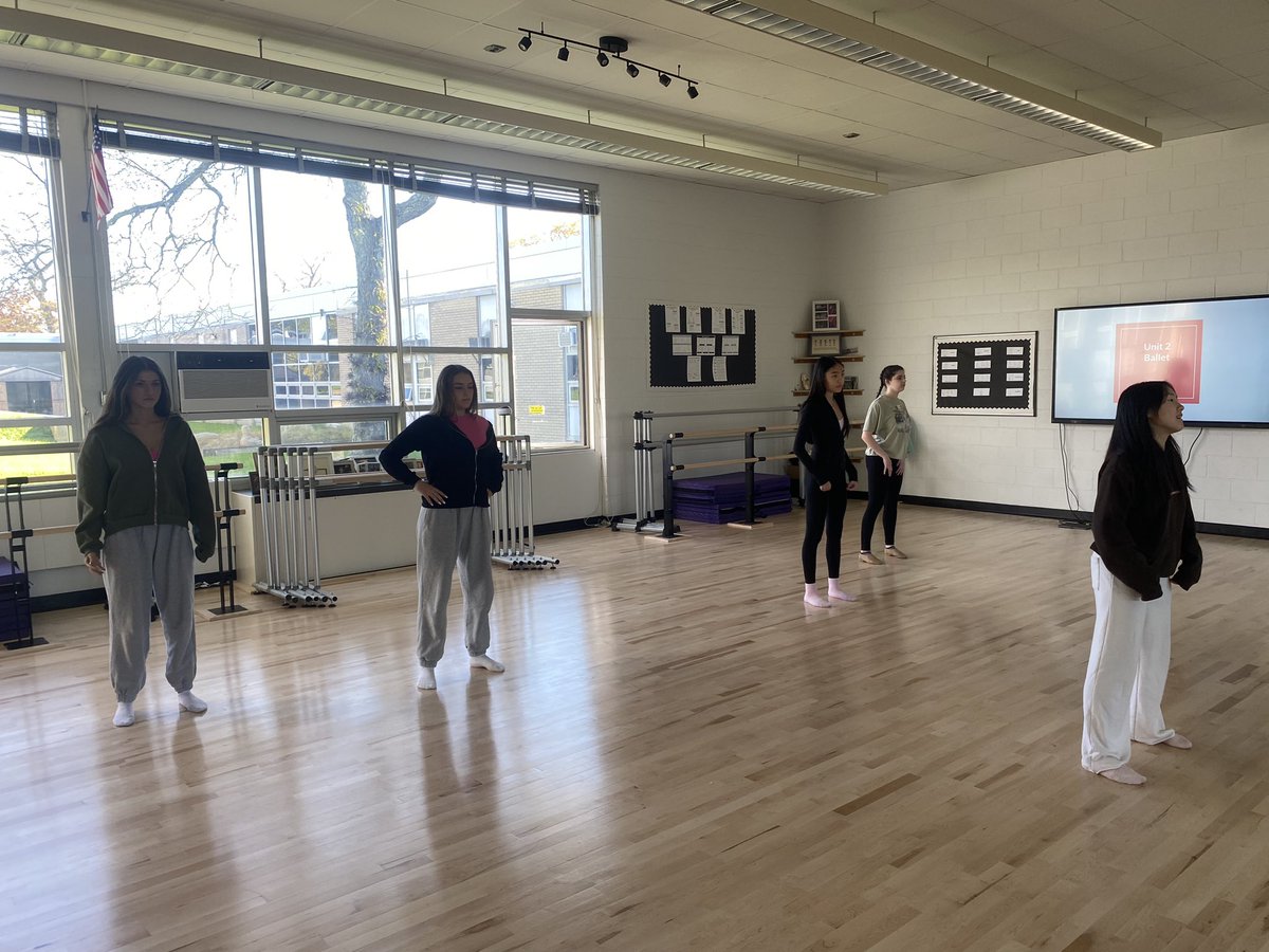 nshoredance's tweet image. We have been loving our new dance space! We are currently in our Ballet and Jazz Units! #dance #newstudio #ballet #jazz @drzublionis @NSArts1