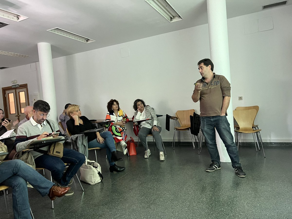 EPAHERIDASCC's tweet photo. Nueva jornada de formación a nuestros referentes de heridas del Distrito Aljarafe Sevilla Norte Lesiones Relacionadas con la Dependencia - Lesiones por Presión - Desgarros Cutáneos y Compartiendo Experiencias con casos clinicos de nuestros Referentes de Coria, Pilas y Camas https://t.co/EAZJpf3mxd