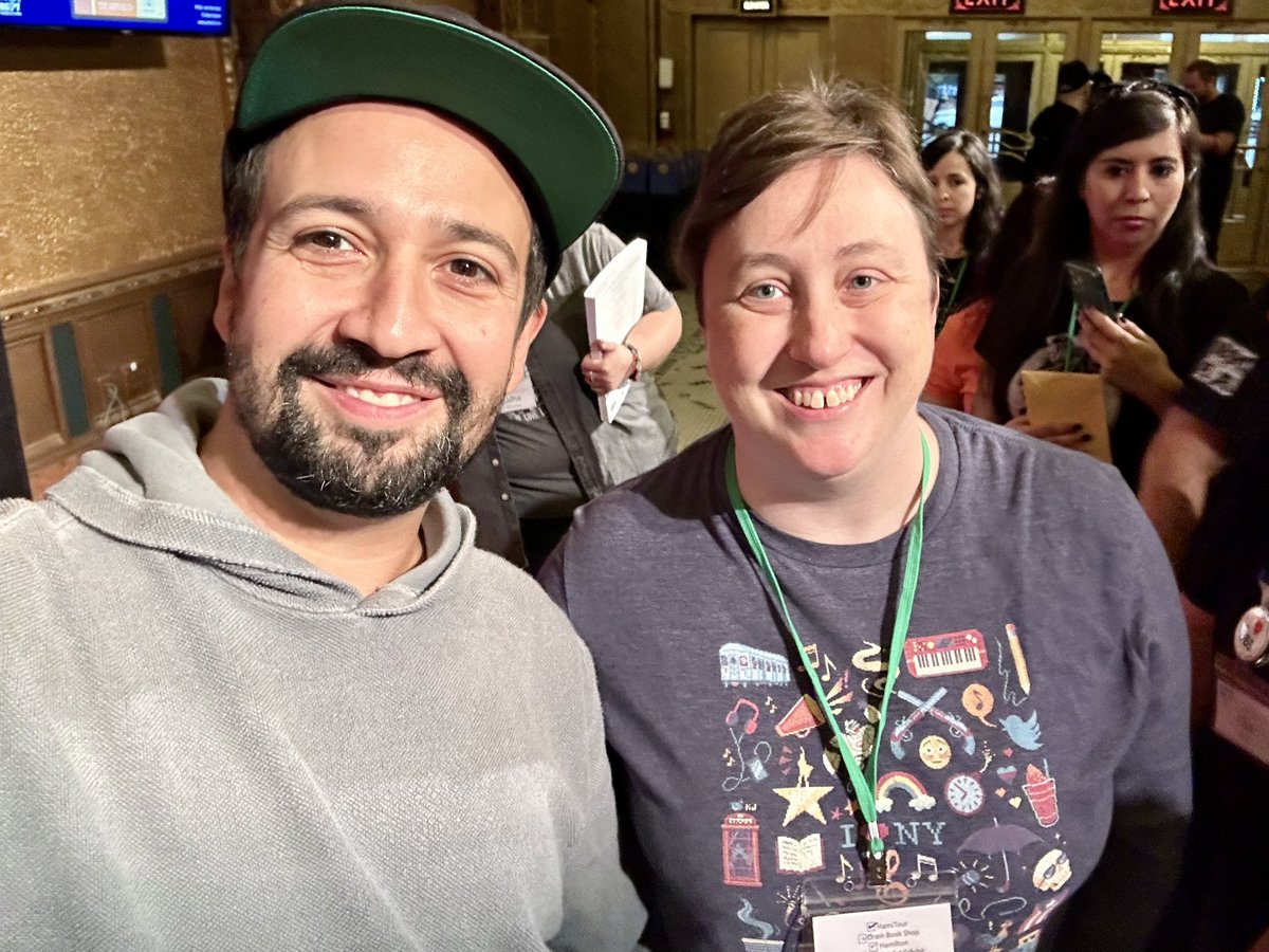 AmberRayOfGrain's tweet photo. Grateful grateful grateful ❤️❤️❤️ @Lin_Manuel @Vegalteno @CrespoX6  @linfamdbsday @UnitedPalaceNYC @LmmFans https://t.co/TY5vBuQyDR