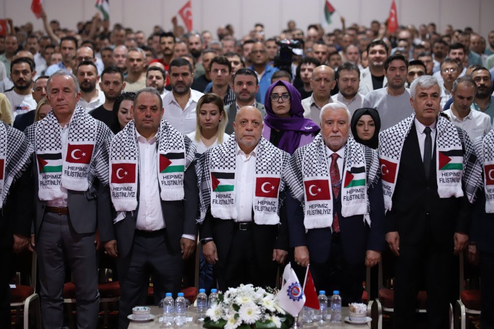 ARSLAN, ÖZÇELİK SENDİKAMIZIN BÜYÜK TEŞKİLAT BULUŞMASINA KATILDI
Genel Başkanımız Mahmut Arslan, 27 Ekim 2023 tarihinde Özçelik-İş Sendikamız tarafından Antalya’da “Türkiye’nin Yeni Yüzyılına Hazırız” temasıyla gerçekleştirilen, Büyük Teşkilat Buluşması’na katıldı.

📎