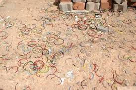 shivprasath's tweet photo. Scene Outside UPies HQ 😂😂😂😂
#SoSorryDMK
#SorryDMK
#SorryPak https://t.co/HSV8eK4PoV