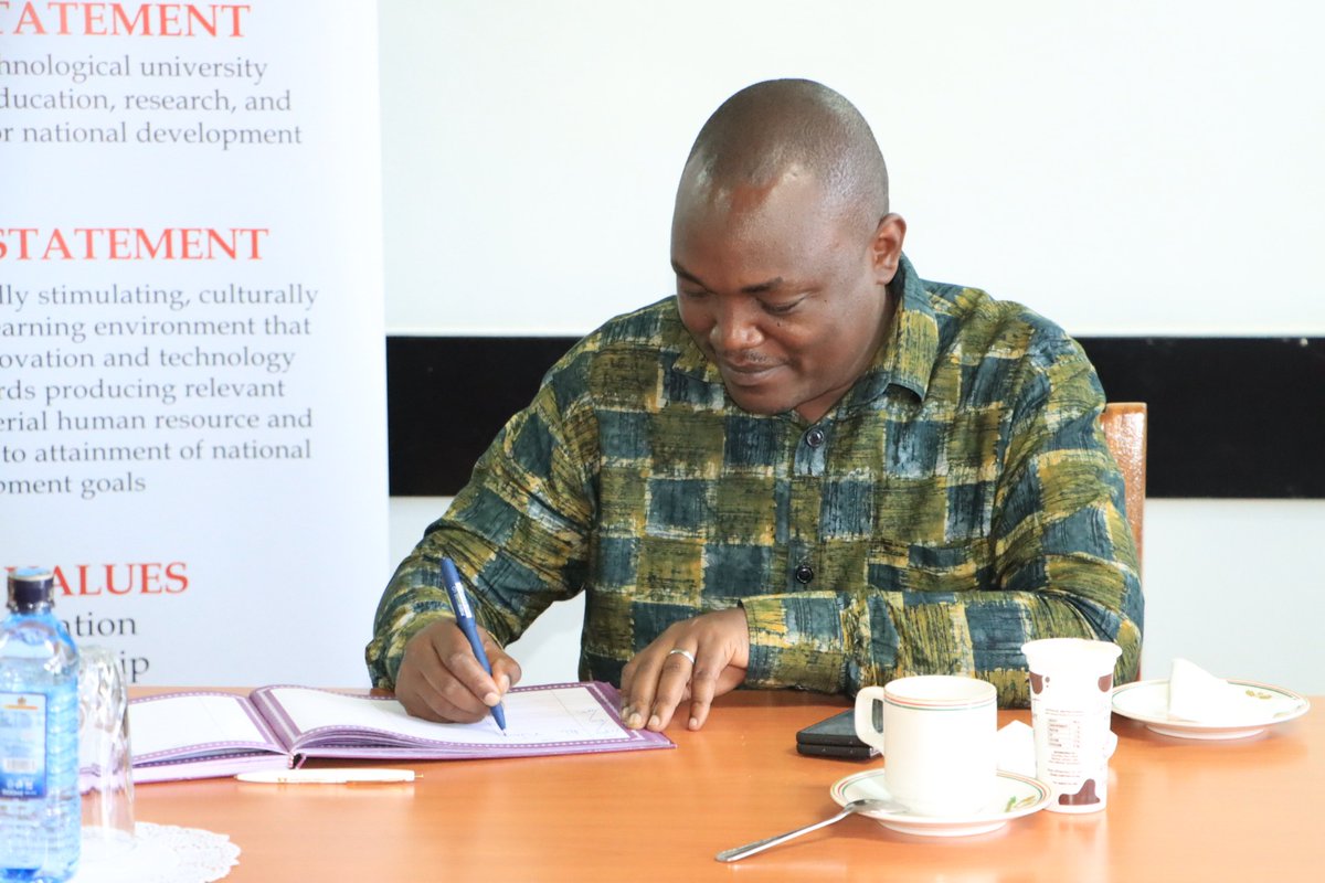 DeKUTkenya's tweet photo. Today, The Vice Chancellor of DeKUT, Prof. Peter N Muchiri, The DVC A&amp;F, Prof. Esther Magiri and the Registrar A&amp;F, Dr. Paul Mbote, hosted the @InfoKfcb  Ag. CEO Joel Wamalwa and Board Member Muigai wa Njoroge. 
#KFCB #Talent #ContentCreation https://t.co/BXdvVFt1uW