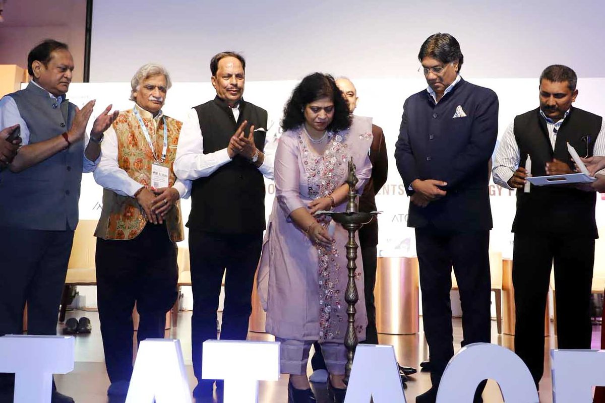 PenExhibition's tweet photo. Today, some memorable  glimpse from the inauguration ceremony of the 15th edition of "Meet at Agra fair 2023 at Agra Trade Centre, Agra. #MeetatAgra2023 #AFMEC #Agra #PENExhibition #AmazingShow #AgraFootwearIndustries https://t.co/Uyxp3CrEwZ