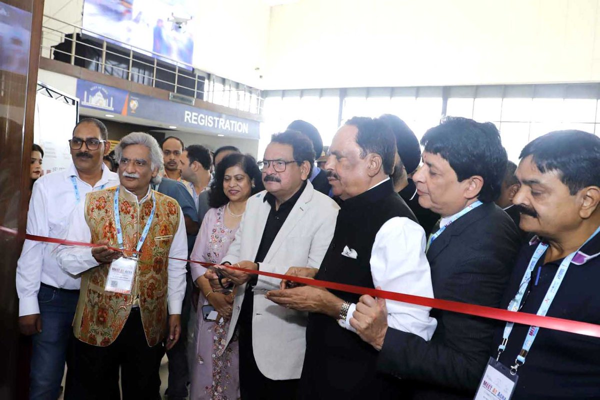 PenExhibition's tweet photo. Today, some memorable  glimpse from the inauguration ceremony of the 15th edition of "Meet at Agra fair 2023 at Agra Trade Centre, Agra. #MeetatAgra2023 #AFMEC #Agra #PENExhibition #AmazingShow #AgraFootwearIndustries https://t.co/Uyxp3CrEwZ