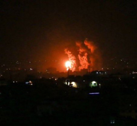 sa24ll's tweet photo. #GazaGenocide | #starlinkForGaza

Azza is under bombardment.. The Zionists are annihilating Gaza, cutting off food, water, medicine and electricity!! https://t.co/iTfqvpew7x