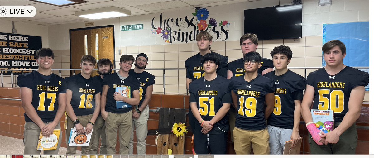 Highlander Punt Pass and Read 
Thanks to Coach Maz, Coach Keyser and the football players for reading to the Apshawa students what a great tradition. <a href="/ApshawaSchool/">Apshawa School</a> <a href="/APCharacterClub/">Apshawa Character Club</a> <a href="/drswarts/">Dr.Swarts</a> <a href="/HighlanderHerd/">The Herd™</a> <a href="/WMFBBC/">WM Football</a> <a href="/WMAthleticDept/">WMAthletics</a> #WMFootball
