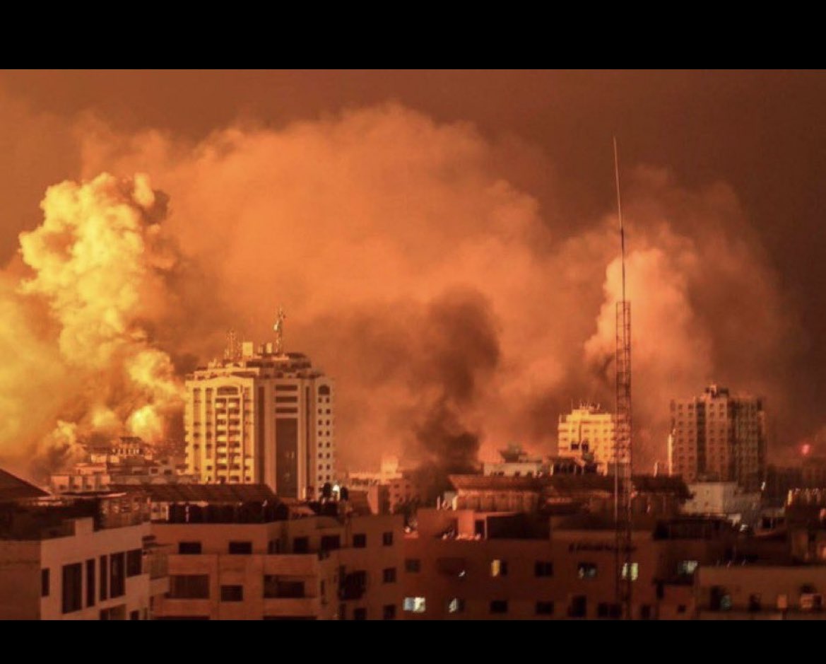 يارب المعجزات .. أرِنا بالصهاينة آية

اللهم احفظ اهل غزة

لاحول ولاقوة الا بالله 

 #starlinkforgaza
#FreeGazza