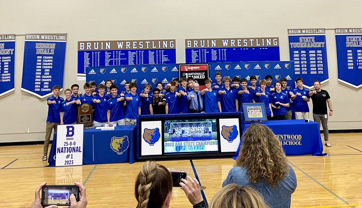 Last season’s undefeated State Champion and #1 National Ranking ring ceremony for @austin2k25 and his Brentwood Soccer teammates yesterday.