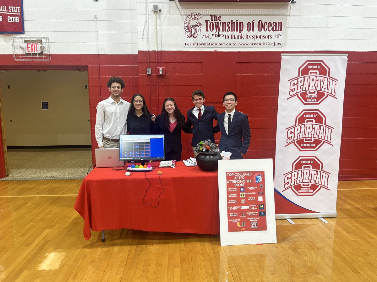 SpartanSofBF's tweet photo. Thank you to everyone who came to our 8th grade Open House last night! We had a great time talking about all the great things SSoBF has to offer to OTIS parents and students, and we hope that these students apply later on in January! https://t.co/Jd3lCiHLBf