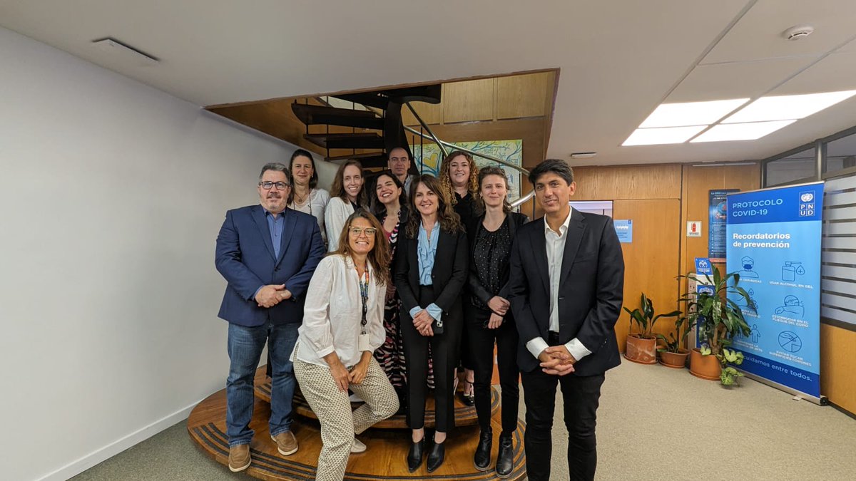 #Hoy Recibimos en nuestras oficinas al equipo de la <a href="/MuniRosario/">Municipalidad de Rosario</a> y conversamos sobre las temáticas de género, reporte, acción climática y cuidados.