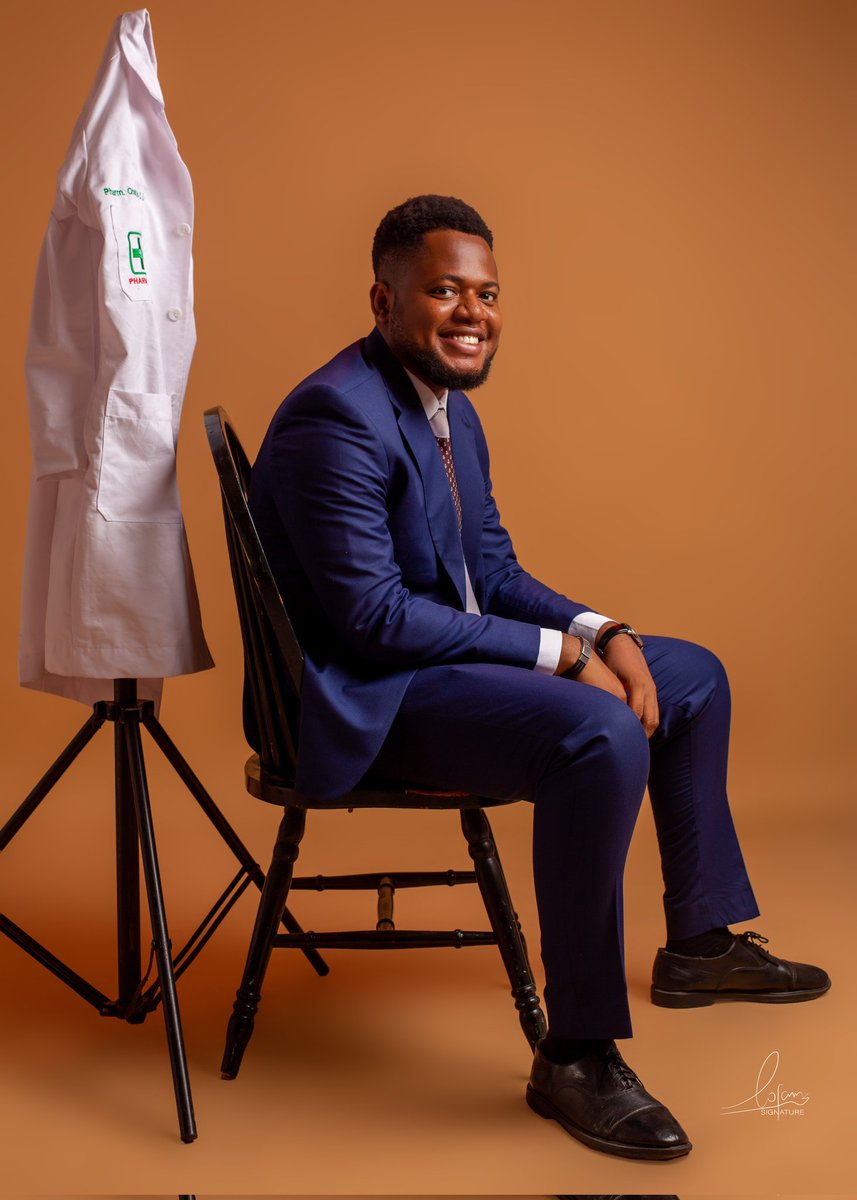 iam_cali98's tweet photo. Did a thing.
I inducted as a Pharmacist today. 

Meet Pharm. Onunkwo Callistus Ifeanyichukwu. (B.Pharm UNILAG, MPSN) https://t.co/3SWvPxHg7E