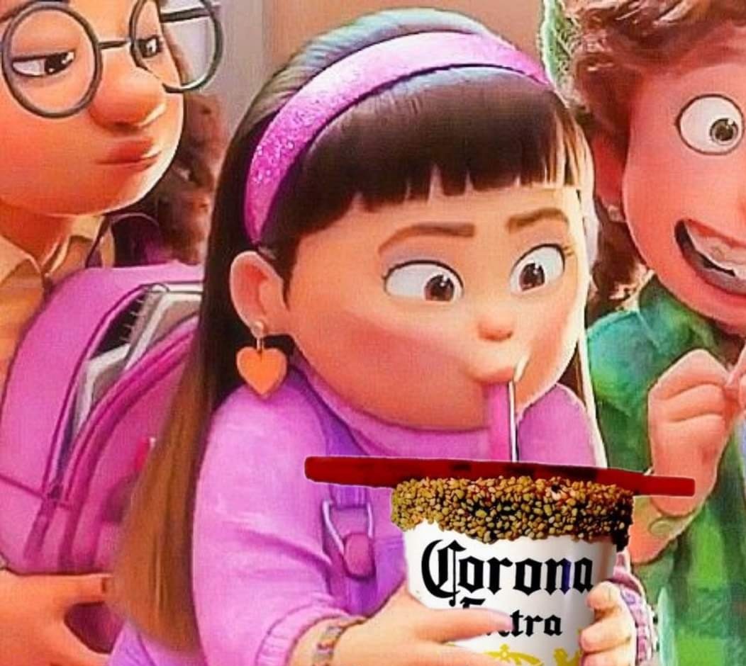 Ornelatm's tweet image. #PoderosoFF
Nombreeeee con esa de Pépe, Pépe y una patada en las espinillas... Ya lloré y me empedé! 🍻🍻🍻🍻