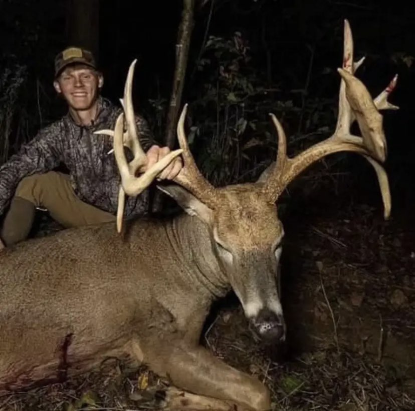 BucksofOhio's tweet photo. Drake with a double-drop non-typical stud from Portage County. What a deer!! Congratulations Drake! #HuntOhio https://t.co/OZIfLjq9fB