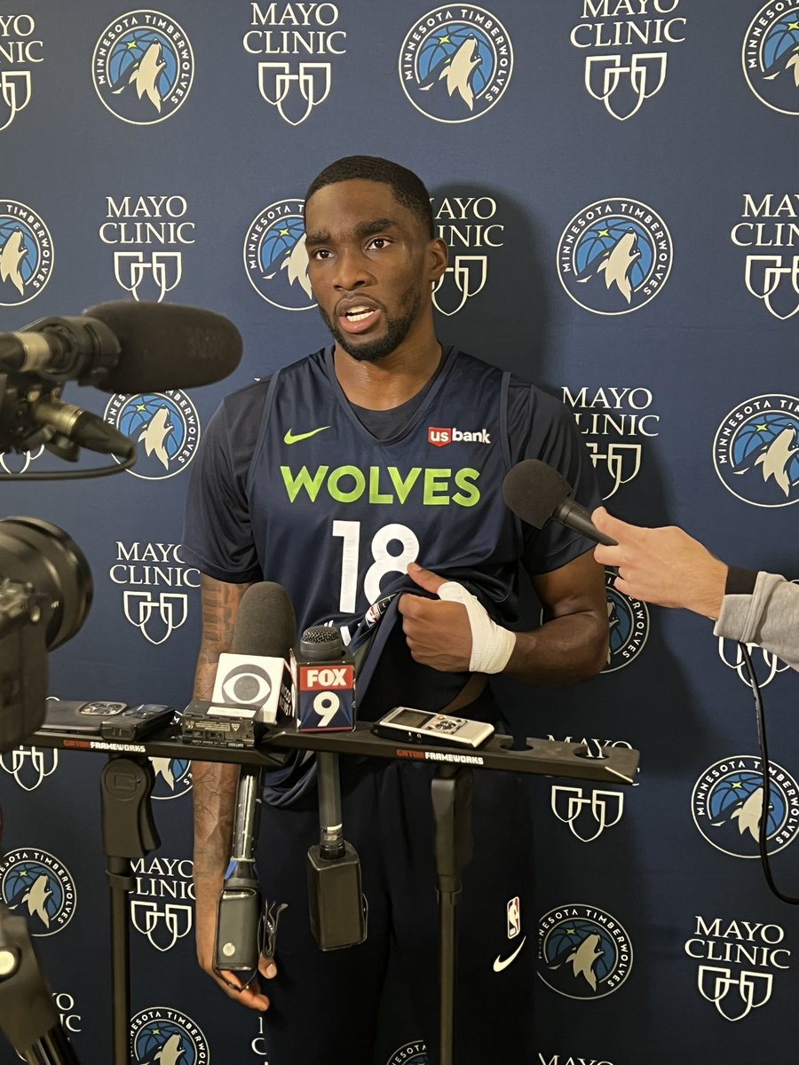 WolvesRadio's tweet photo. Chris Finch says he told Shake Milton, in front of the entire team, to be more aggressive, “do what you do.” 

More than a few teammates were calling him “green light” during the ensuing practice. https://t.co/NbvaEakVJR