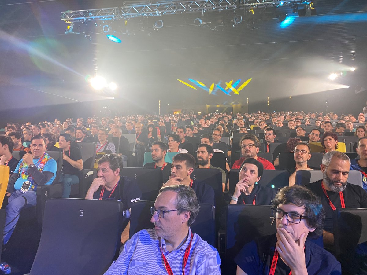 Laura Lacarra 👩🏻‍💻 tweet media