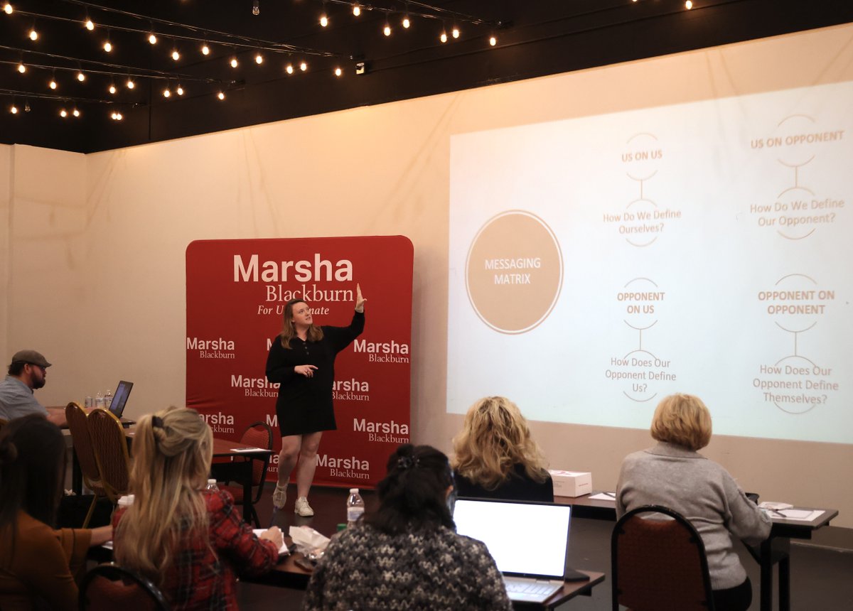 BakerGrpStrat's tweet photo. @a_sigs broke down all things press and communications to start out the afternoon! #CampaignSchool https://t.co/tyY2aTdEdx
