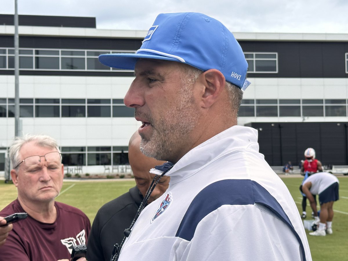 “Being hurt is like being pregnant. You either are or you aren’t.”

Mike Vrabel being Mike Vrabel. #Titans