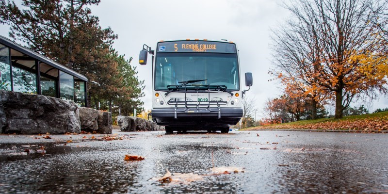 Peterborough Transit will make changes to route schedules starting Sunday, Oct. 29: 🌛Evening & late service on regular routes will be reinstated on weekdays & Saturdays ▶️PTBOnDemand service ends Oct. 28 🔗Full details + timetable preview: peterborough.ca/en/news/change… @ptbo_transit