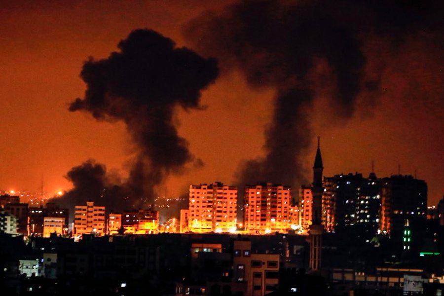Documenting #GazaGenocide (@sahabatalaqsha) on Twitter photo #BREAKING| Jurnalis Al Jazeera, Wael Dahdouh, laporkan: Sekitar 100 jet tempur Zionis bersama-sama melakukan serangan udara ke #Gaza. “Kami tidak baik2 saja. Mayat bertebaran, bom menarget semua orang..”
<a href="/QudsNen/">Quds News Network</a> #BREAKING| Jurnalis Al Jazeera, Wael Dahdouh, laporkan: Sekitar 100 jet tempur Zionis bersama-sama melakukan serangan udara ke #Gaza. “Kami tidak baik2 saja. Mayat bertebaran, bom menarget semua orang..”
<a href="/QudsNen/">Quds News Network</a>