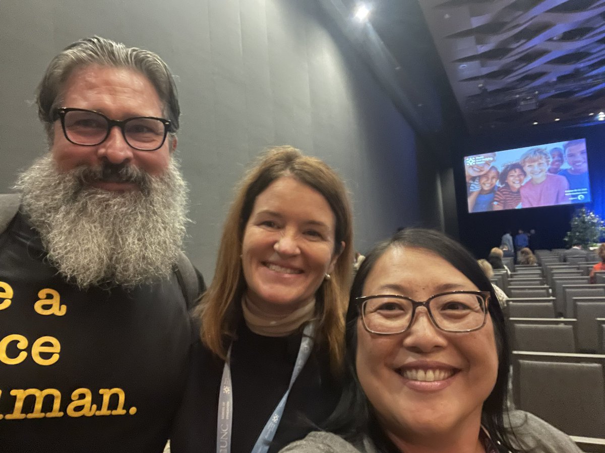 #WABF2023
I just met my two favorite bullying prevention researchers! #fangirl