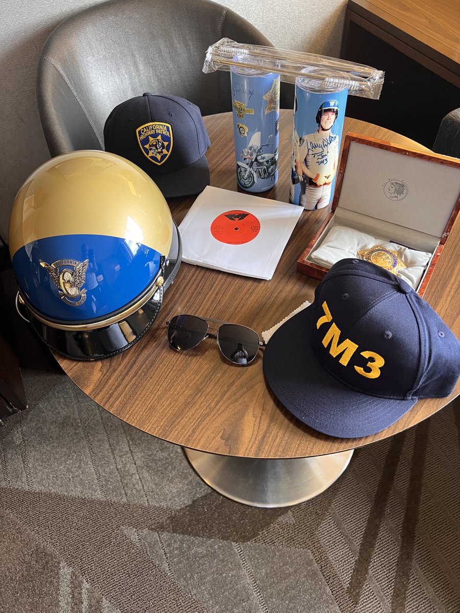 LarryDWilcox's tweet image. Jon Baker products for sale at Chiller Theater and on web site, shop- larrywilcox.net