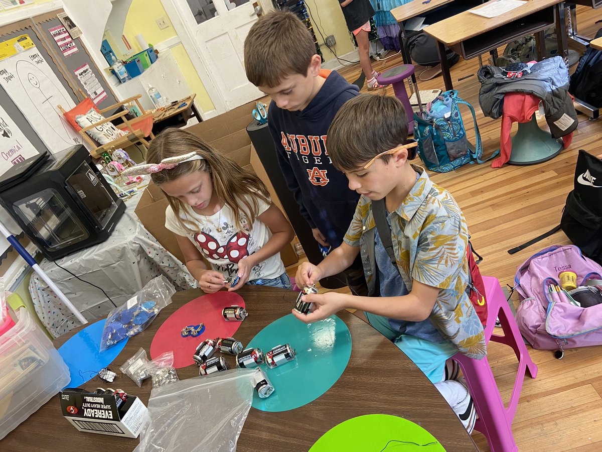 April Dean tweet media