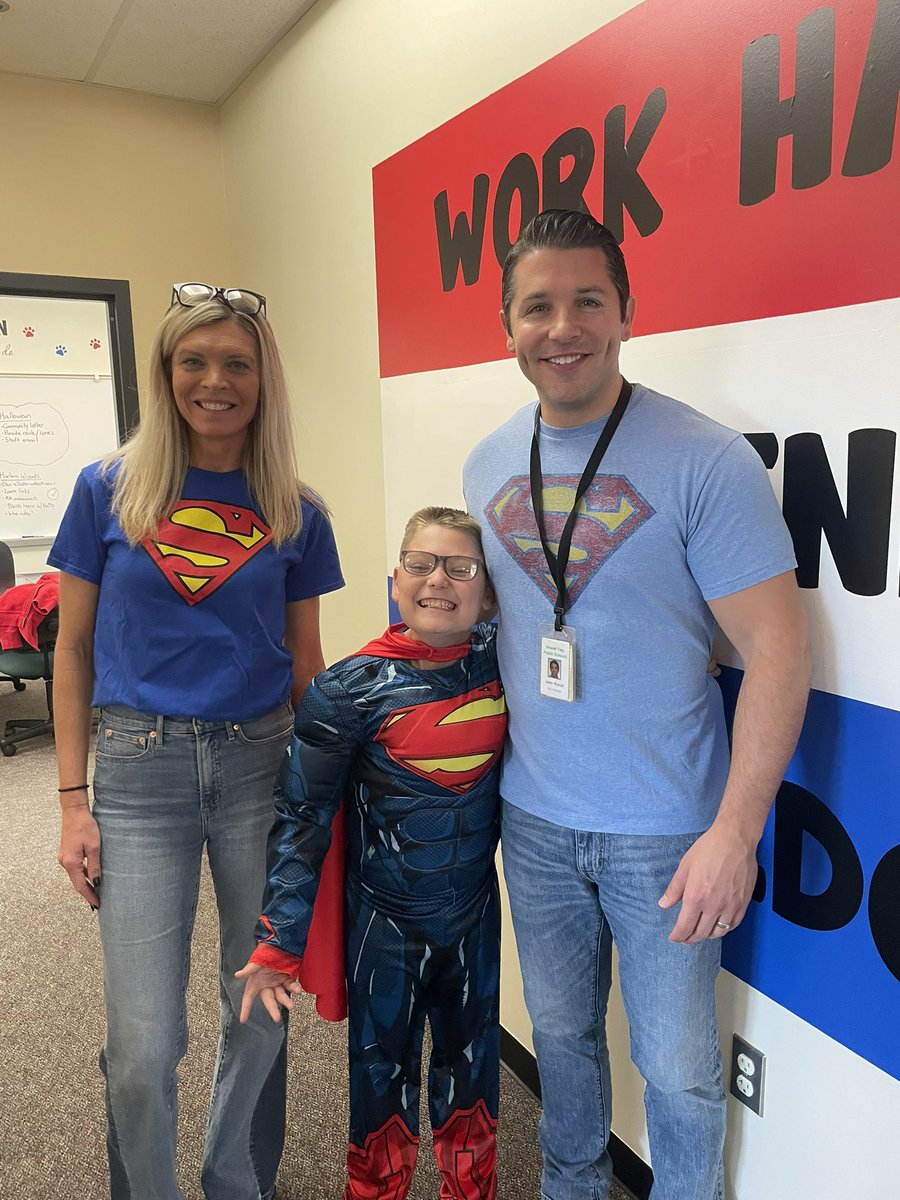 kroberto627's tweet image. What a “SUPER” way to end our week 💪🏼!@HowellMemorial