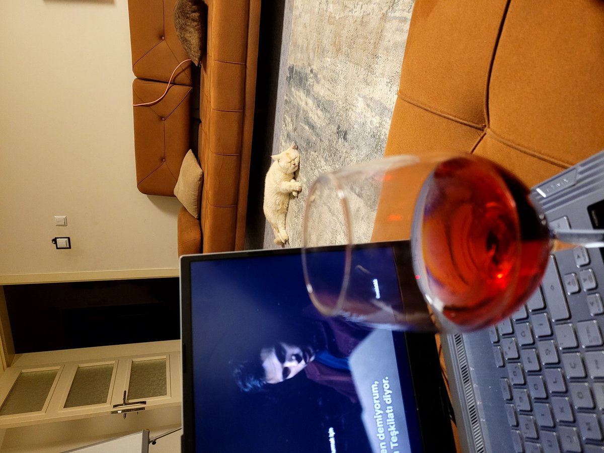 her anne çocuğu uyurken bir miktar şöyledir;