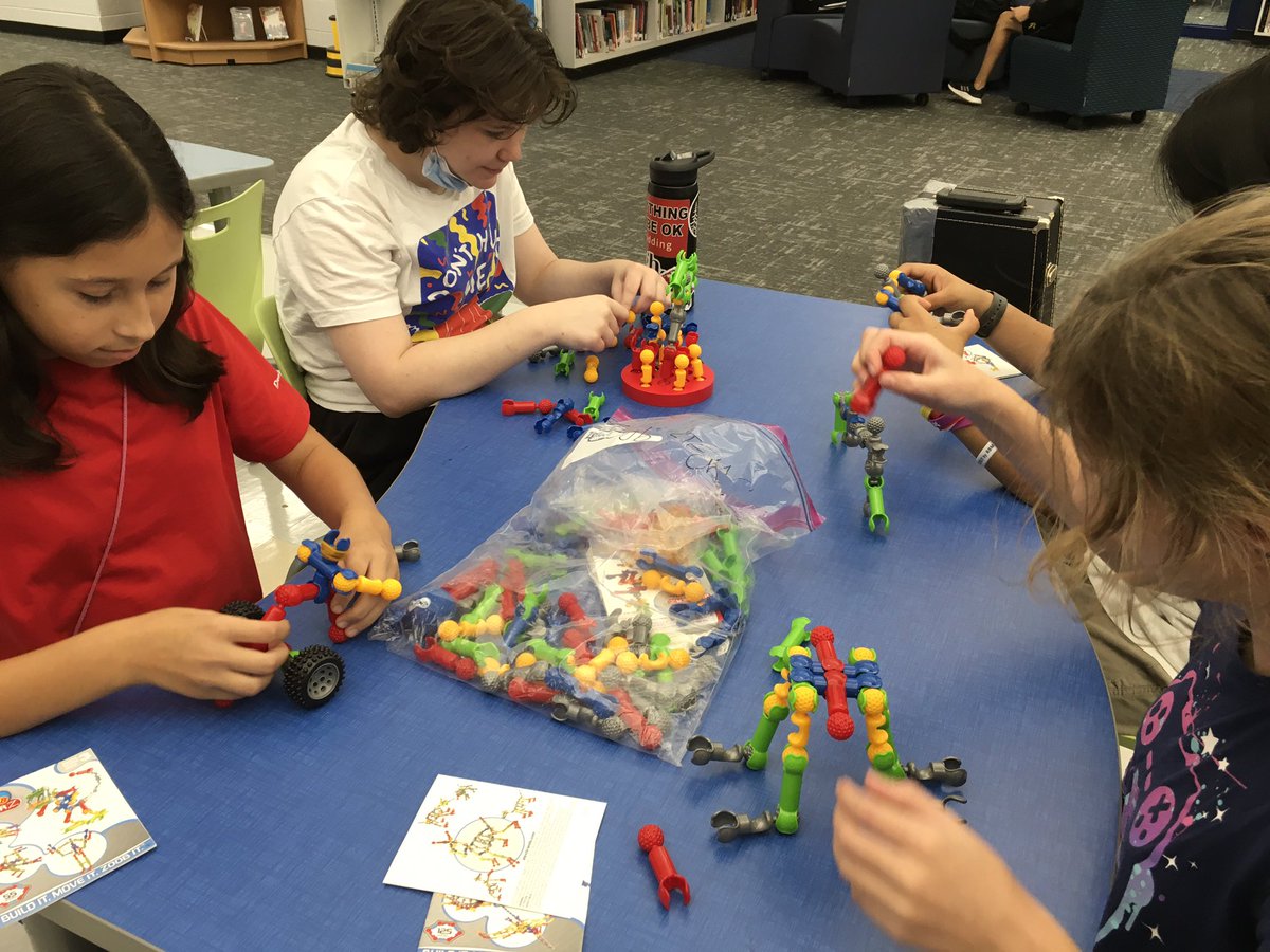 brownatwbms's tweet image. Ms Gelb’s classes made monsters then described them in ASL! @WebbBridgeMS @wbms_pta @FcsMedia @languagesatwebb #americansignlanguage #finemotorskills