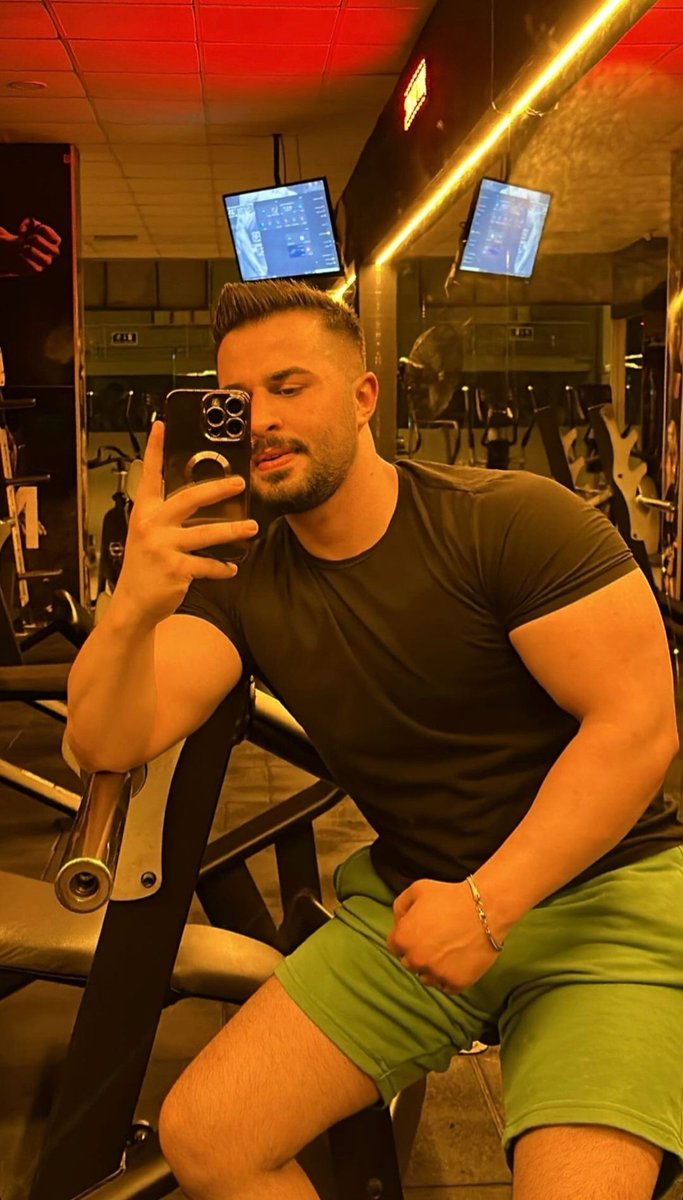 ronos01's tweet image. 