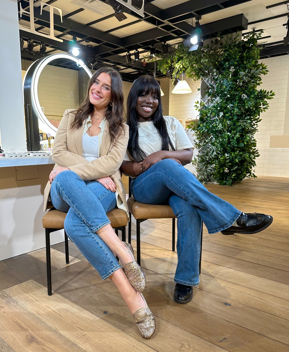 MyTOFD's tweet photo. Say hello to ๐๐ช๐ท๐ฌ๐ ๐๐ช๐ฌ๐ฎ, a NEW beauty & skincare store in the #ExchangeTower PATH! ๐ ๐๏ธ ๐ Inspired by the mantra "fancy is a feeling," @FANCYFACEINC offers curated makeup & skincare products for the woman who feels lost in her beauty routine. #torontoPATH #yyzshopping https://t.co/41WV7BBa9B