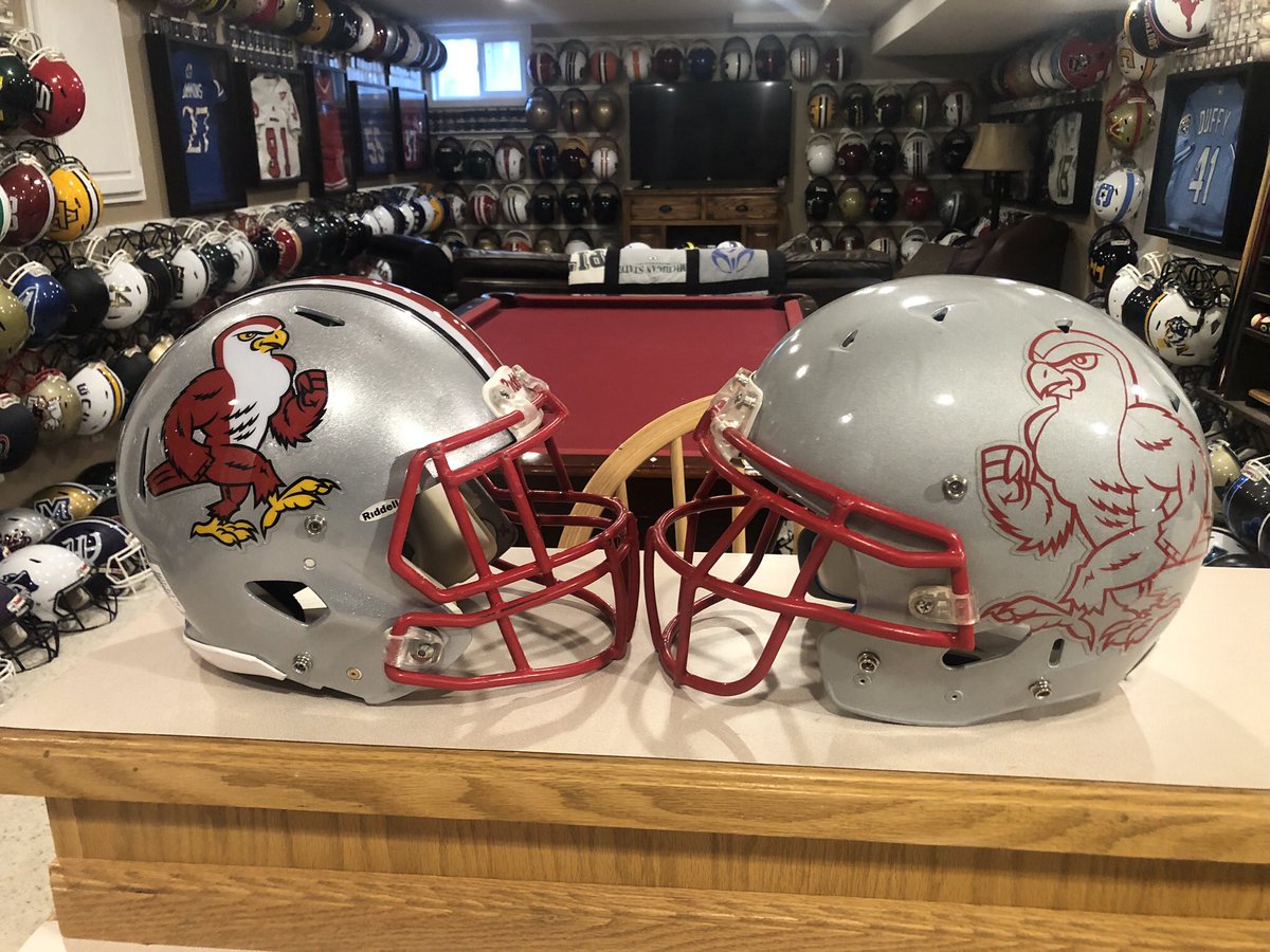JerryQuickel's tweet image. Updated Lid! Beautiful upgrade by @FalconsFU of @kcacsports In Wichita KS! @CoachHarrisonFU has brought his Flex bone 🦴back to Wichita and the are Falcons Ranked in @NAIAFBALL polls. You don’t want to catch the Falcons in the @naia playoffs! @CoachKellyFU  has that O rolling!