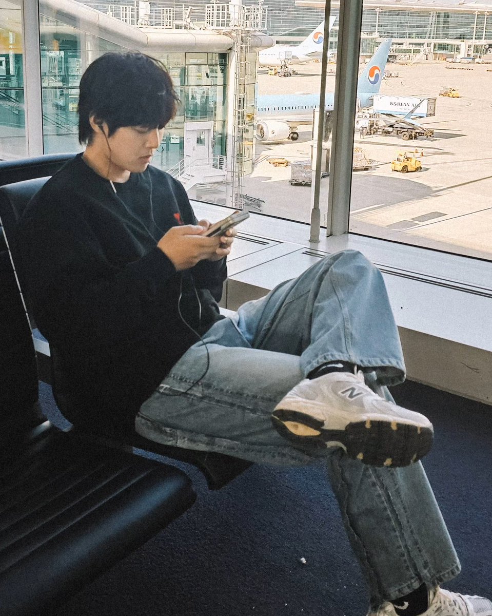 khj_heneciatwt's tweet photo. 오사카 공연을 위해 한달만에 일본에 왔습니다. 내일 뵙겠습니다. 좋은 밤 되세요^^ https://t.co/qO9qlKmNSe