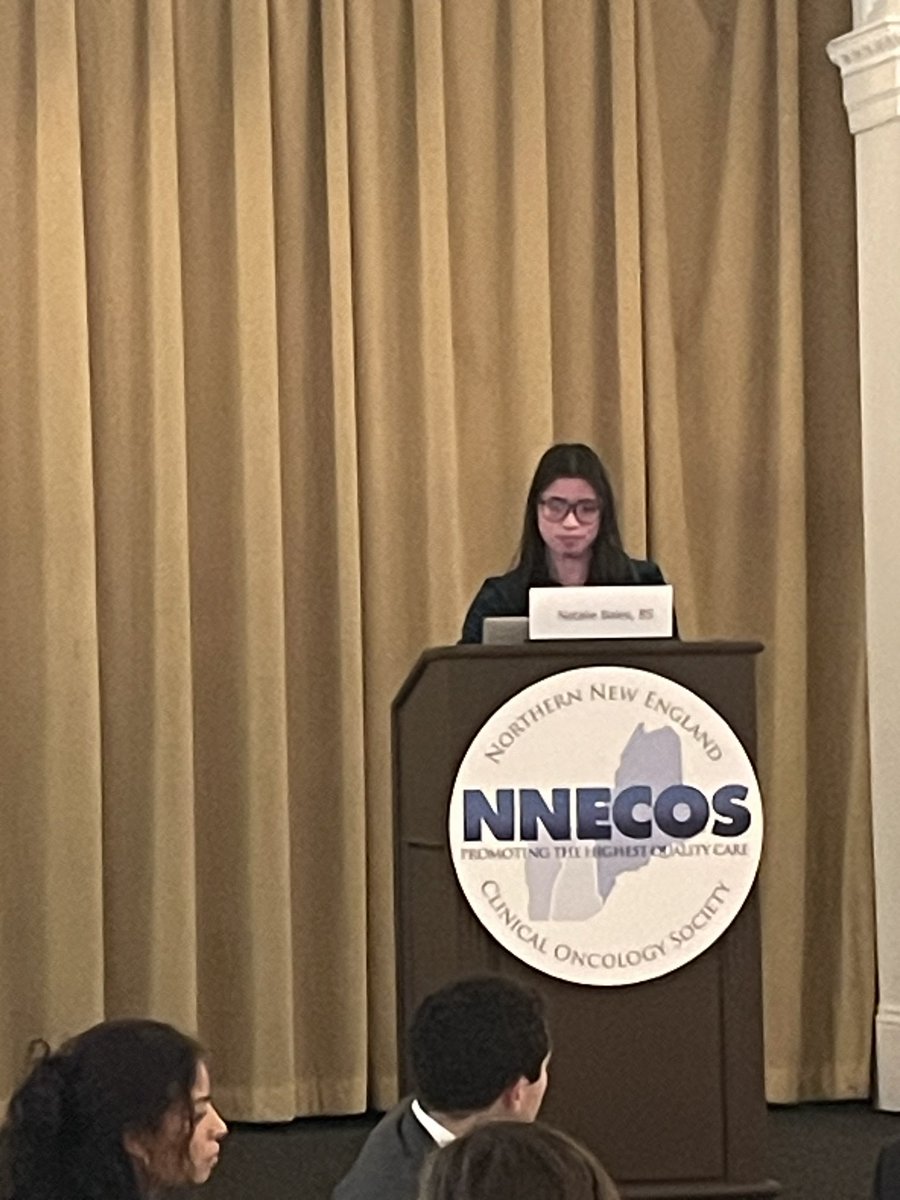 Natalie Bales @UVMcancercenter @UVMLarnerMed medical student class 2024 presenting at northern New England Clinical oncology society @NNECOS_ONCOLOGY