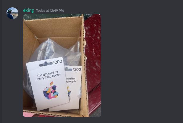 ProfitHaven_'s tweet photo. 50% off Apple Giftcards

Members got $200 Gift-cards for just $100 

Companies make mistake 24/7 we just take advantage of these price errors first.📈

Like and retweet for a free gift-card ⤵️ https://t.co/UDzWMYap2a