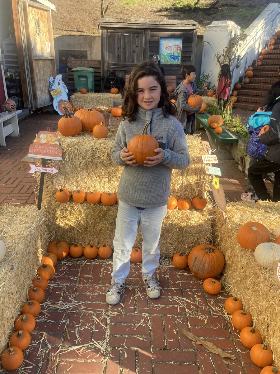 thewongways's tweet photo. Big thank you to the West Portal Patents Club for volunteering and putting this wonderful event together for the @WPE_SF community and families. #WPPC #Halloweekend https://t.co/sNo1QE5HkD
