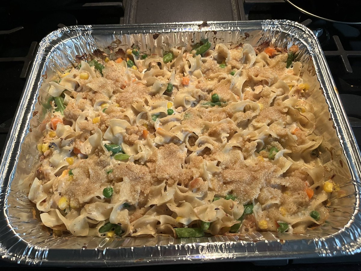 askjackdodge's tweet photo. It is, once again, casserole season motherfuckers. 

I know it’s been a while since I tweeted and I just want everyone to know that I am still doing what I do best. Or rather, what I do at some mediocre/7th grade level. https://t.co/aYX80SG05h