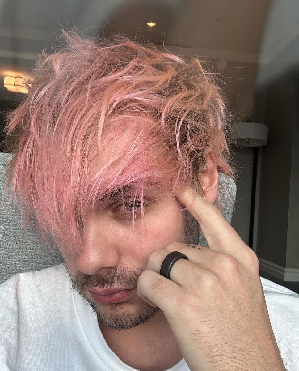 💖 Retweet for a solo DM with Michael Clifford 💖 

Must follow this account!
Picking on November 10 💞