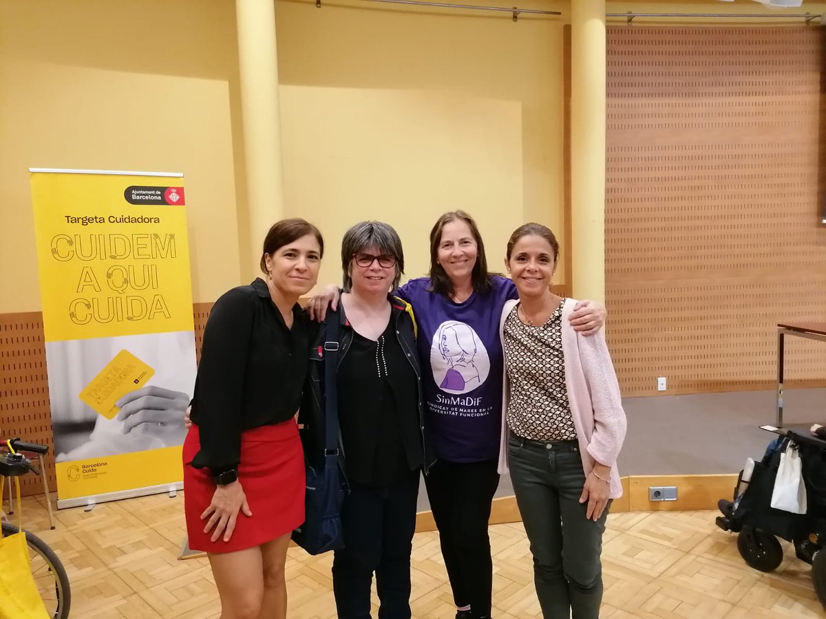 Reboniques a la,Virreina
Recordeu què fèieu avui? 🤪
<a href="/idrosa_san/">Ingrid de la Rosa</a> <a href="/RMontllor/">Raquel Montllor Linares</a> <a href="/Guiller94862788/">Guillermina</a> <a href="/PierreCaire/">Marie-Pierre Caire Y.</a> 
Precioses del sindicat everyday

Què hem de fer xq els drets dels nostres fills I filles no estiguin només sobre els papers? <a href="/dsocialscat/">Drets Socials i Inclusió</a> <a href="/_dincat/">Dincat</a> <a href="/cocarmi/">Cocarmi</a>