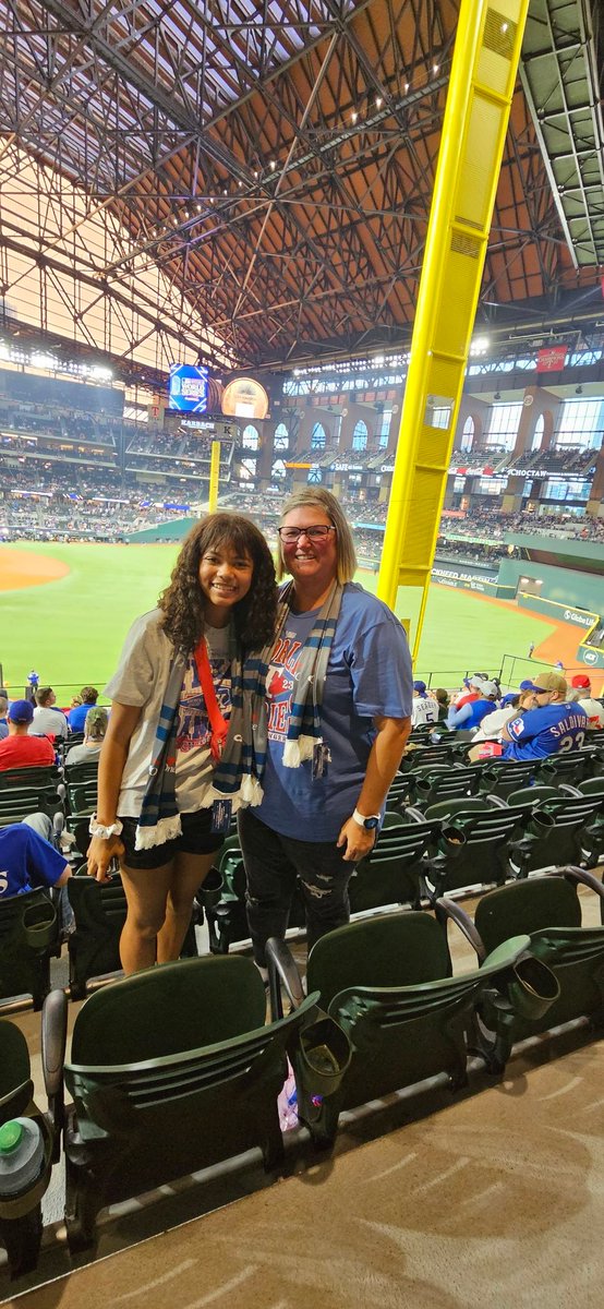 arawnb's tweet photo. Section 127, Row 10, seats 3 and 4! #capitaloneultimatefan #sweepstakes #letsgorangers https://t.co/NxGw6PQ7Vo