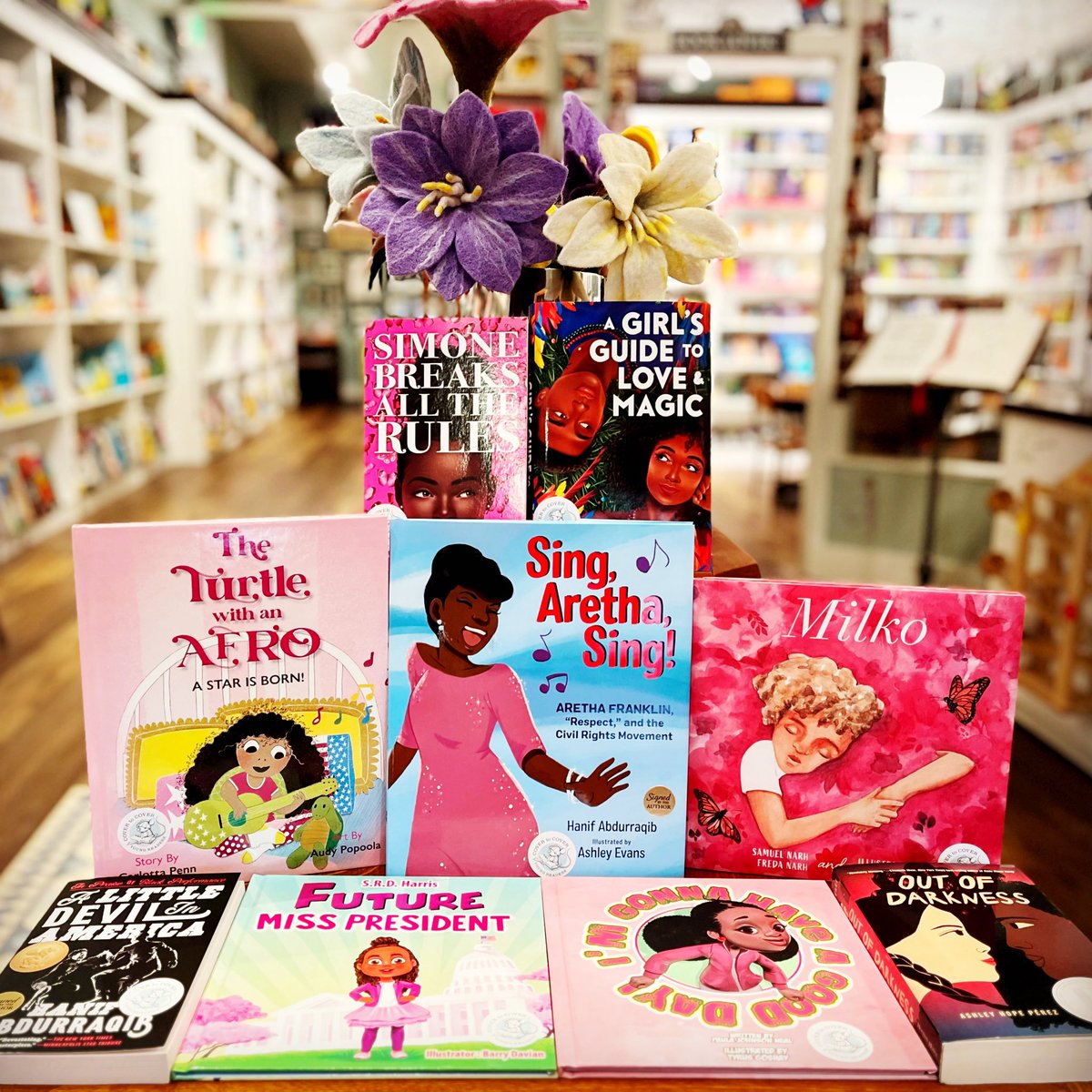 covertocover_oh's tweet image. We are thrilled to help provide local & formerly local authors to nonprofit @CbusLibraries for Saturday’s @TEDxKLB! #representationmatters
