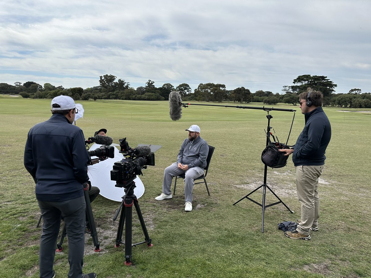 NoLayingUp's tweet image. This guy is not this important