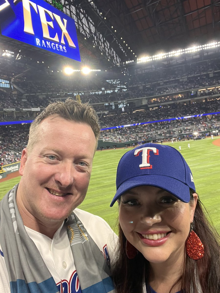 jenolvera44's tweet photo. It’s World Series time! 
Section 139, row 1 seats 1&amp;2 

#capitaloneultimatefan
#Sweepstakes https://t.co/VxbdSNTZvw