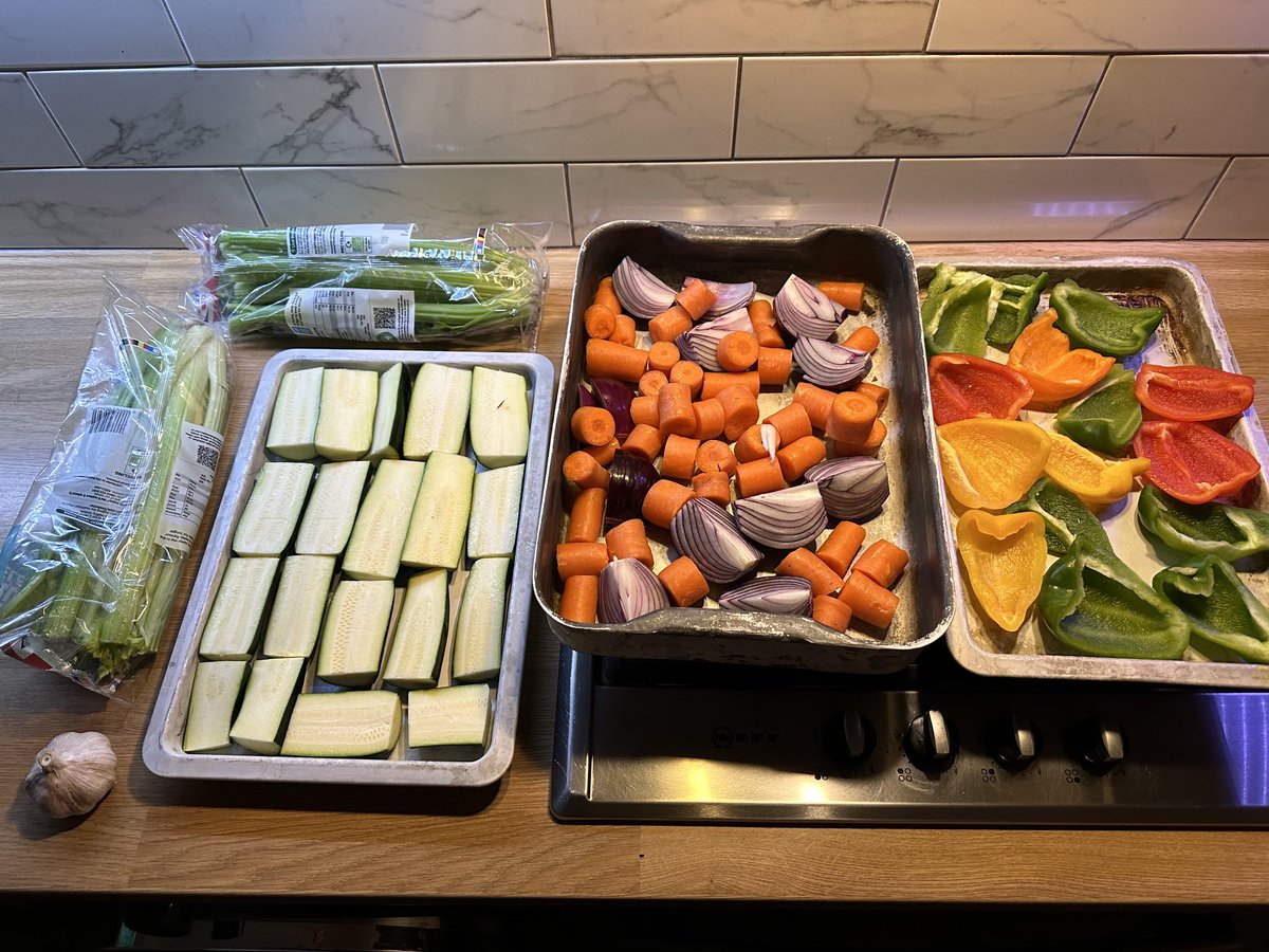 Matthew Evans tweet media