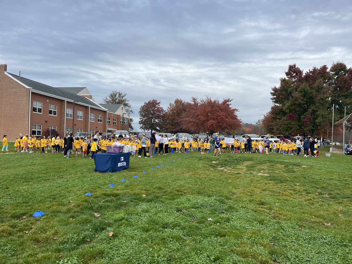 Lisa Suydam tweet media