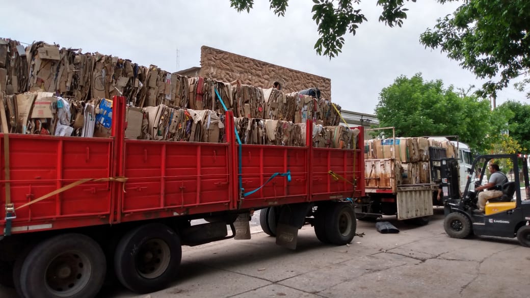 de_wheelwright's tweet photo. 13.260 kg de cartón a reciclar!!!♻️ https://t.co/3tqcgXGo9o