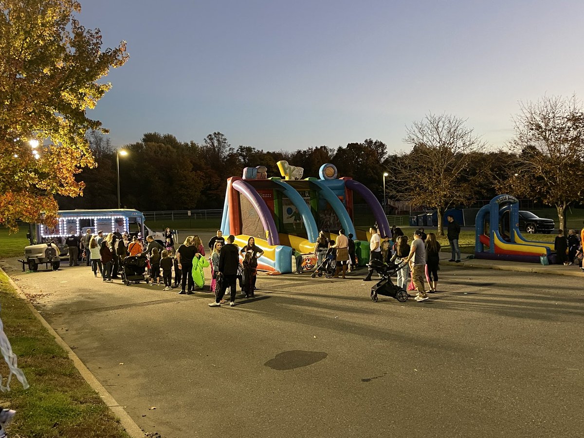 Dugan Dragons (@fjdugan) on Twitter photo What an event put on by the @DuganPta
Our school community had a scary fun time at the Trunk or Treat! <a href="/MTPSNJ/">Marlboro Twp Schools</a> What an event put on by the @DuganPta
Our school community had a scary fun time at the Trunk or Treat! <a href="/MTPSNJ/">Marlboro Twp Schools</a>