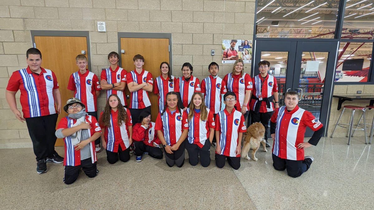 CoachMattMartin's tweet image. Fun time at Wil Bol earlier today!  A great way to kick off the Unified Bowling season @CreteCards